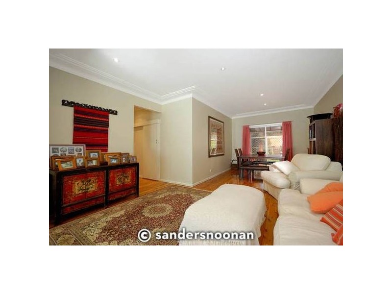 19 Caledonia Crescent, Peakhurst NSW 2210