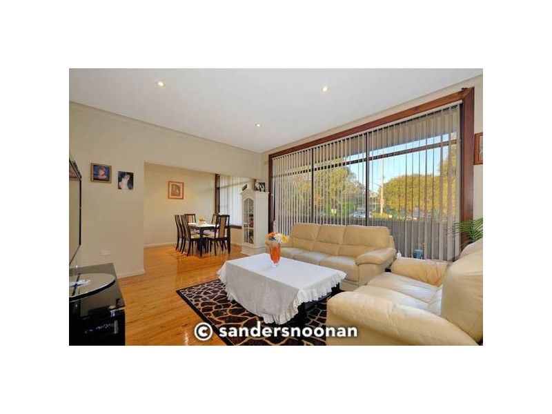 112 Lorraine Street, Peakhurst Heights NSW 2210