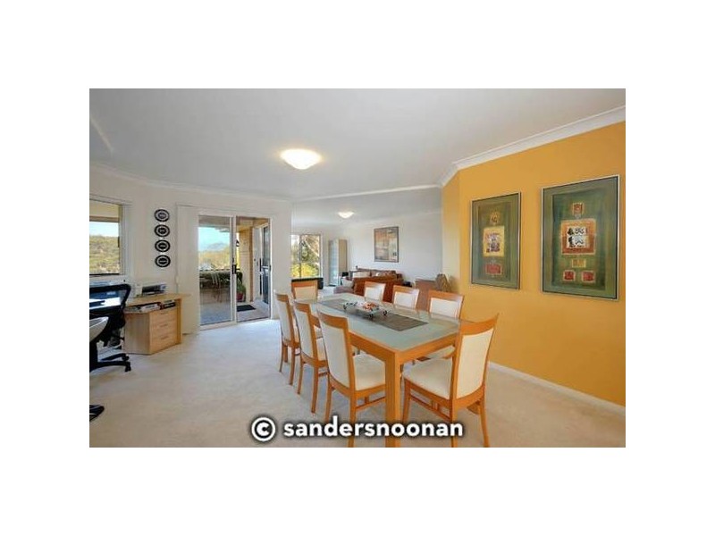 2/4 Woodcliff Parade, Lugarno NSW 2210