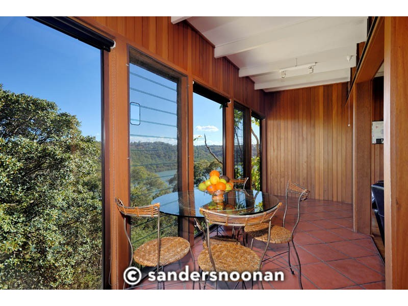 174 Lugarno Parade, Lugarno NSW 2210