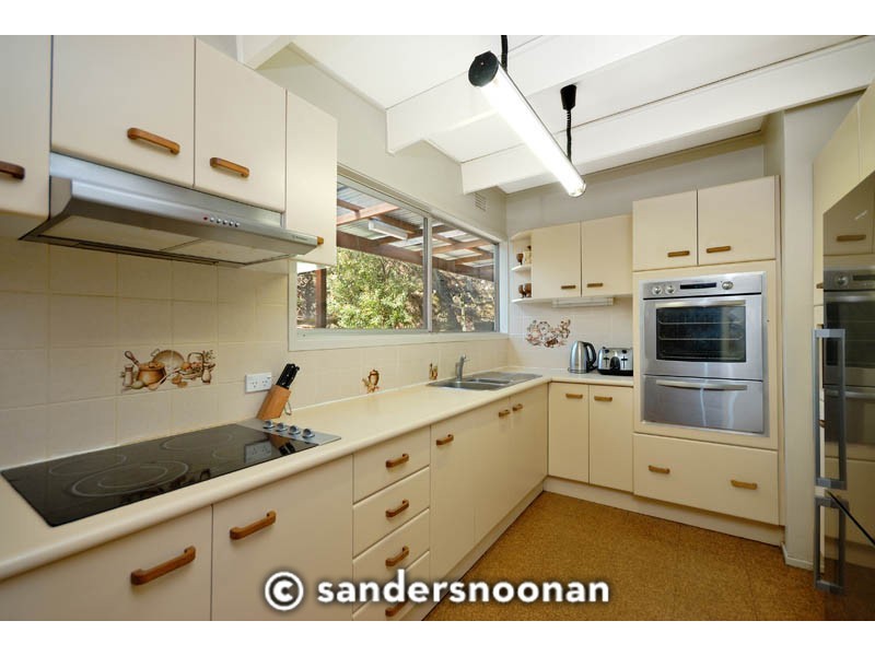 174 Lugarno Parade, Lugarno NSW 2210