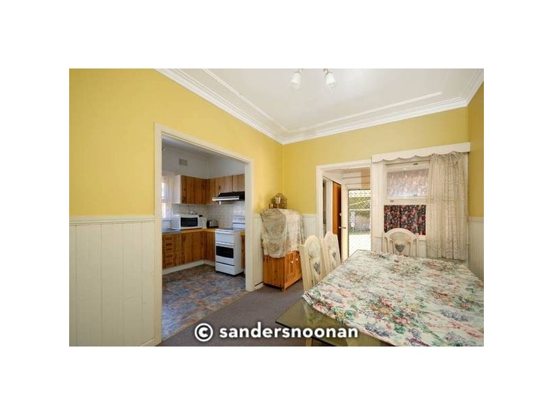 29 Canarys Road, Roselands NSW 2196