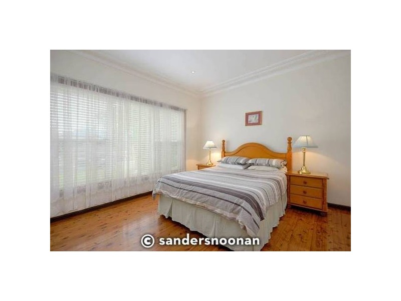 10 Renway Avenue, Lugarno NSW 2210