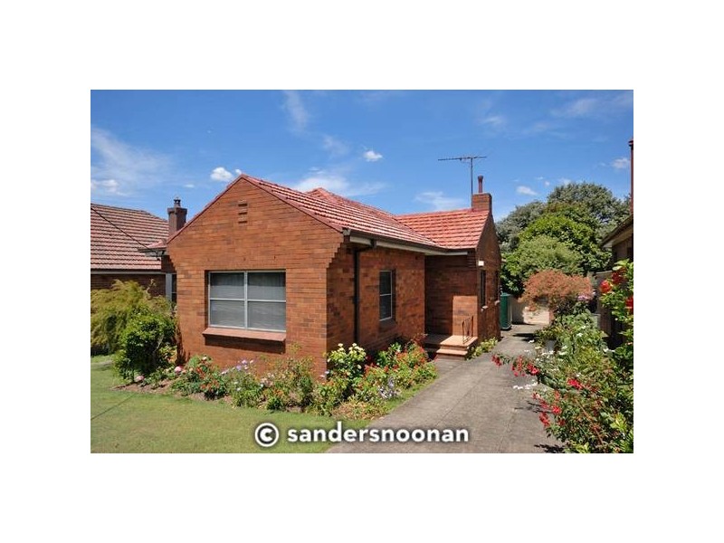 4 Rosemont Avenue, Mortdale NSW 2223