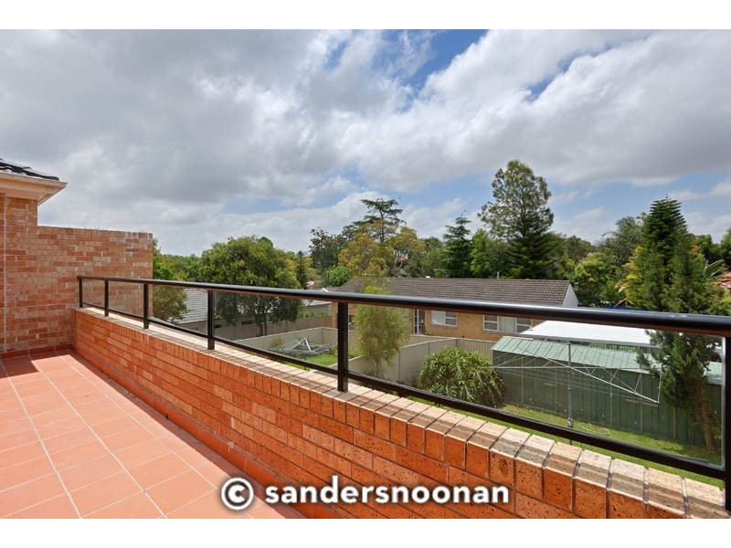 2/2 Hymen Street, Peakhurst NSW 2210