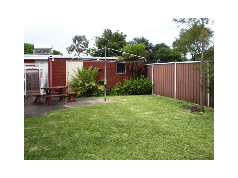 5 Waldo Crescent, Peakhurst NSW 2210