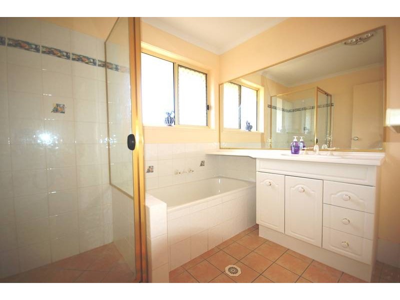 31 Pine Valley Drive, Joyner QLD 4500