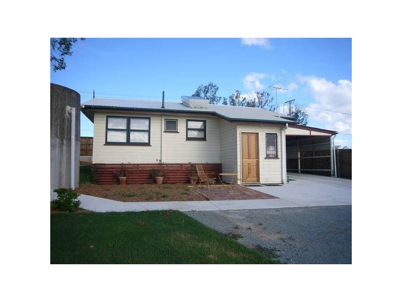 15 Elle Court, Cashmere QLD 4500