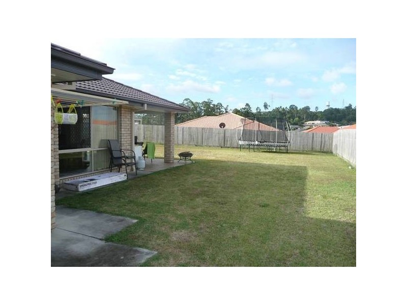 Eatons Hill QLD 4037