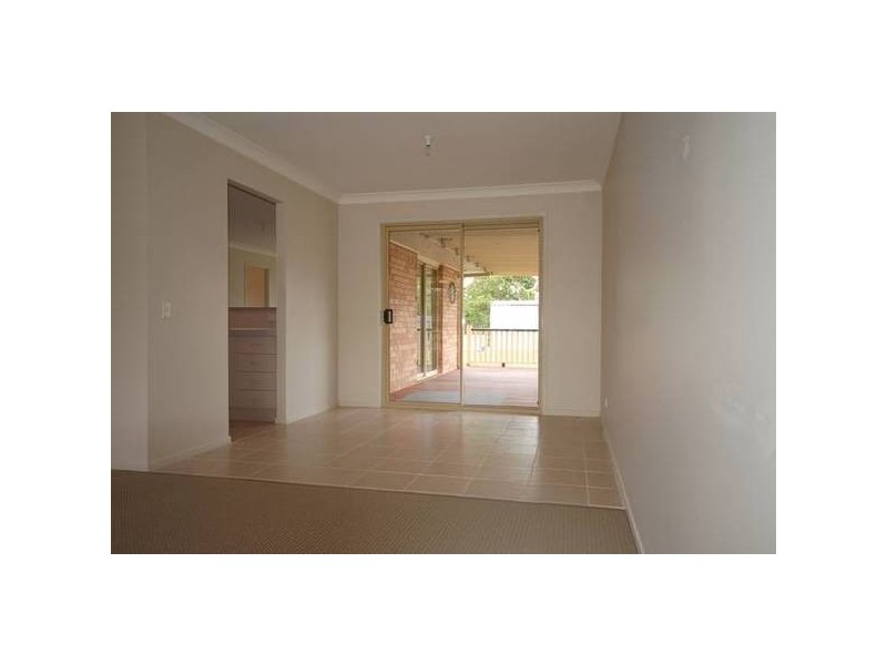 8 Coops Place, Joyner QLD 4500