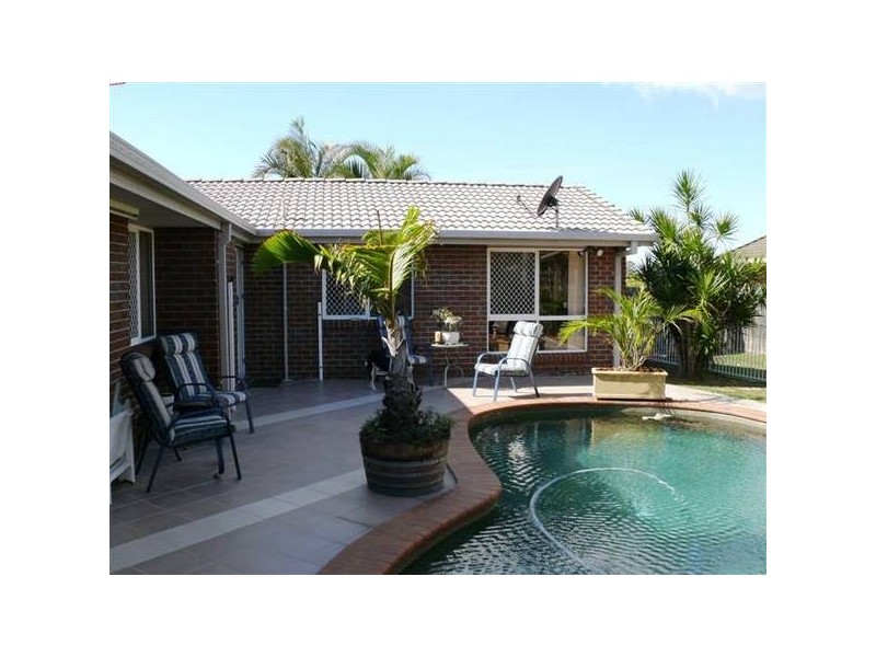 17 Kurrajong Drive, Warner QLD 4500