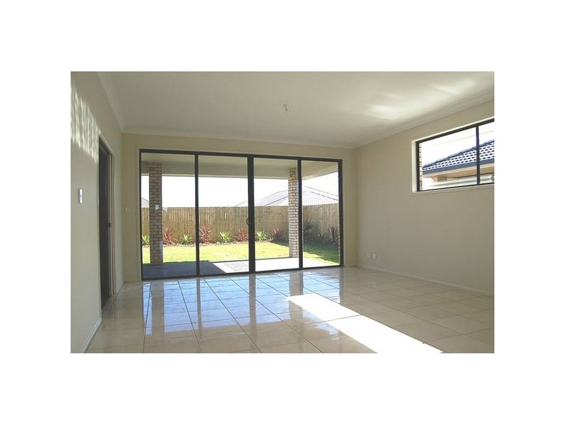 North Lakes QLD 4509