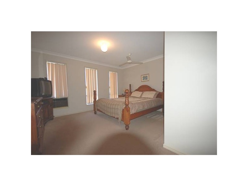 8 Catani Court, Warner QLD 4500