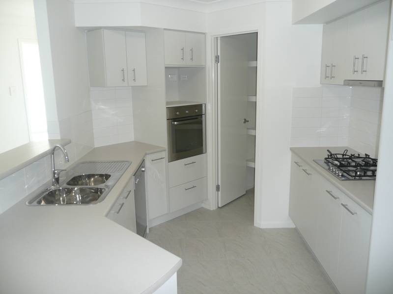 Warner QLD 4500
