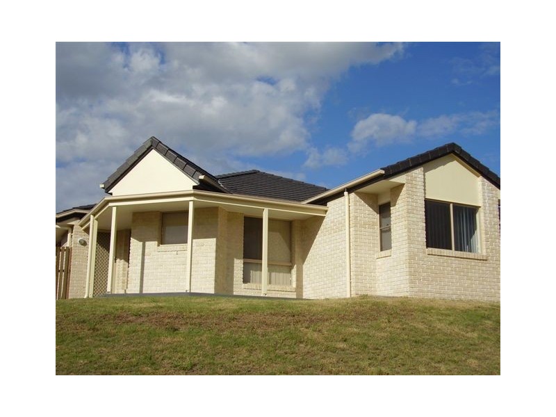 15 Hillary Drive, Warner QLD 4500