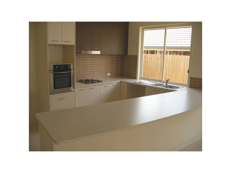 24 Millettia Close, North Lakes QLD 4509