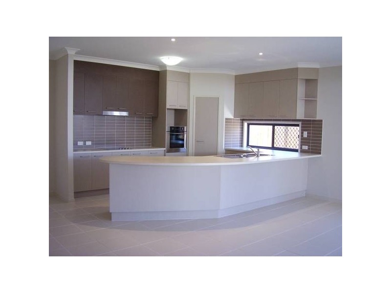 20 Millettia Close, North Lakes QLD 4509