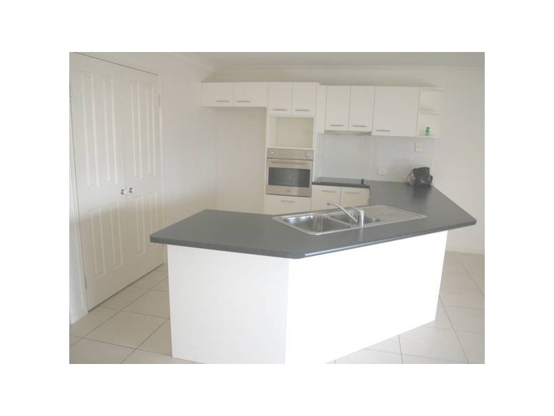 1 Tenzing Court, Warner QLD 4500