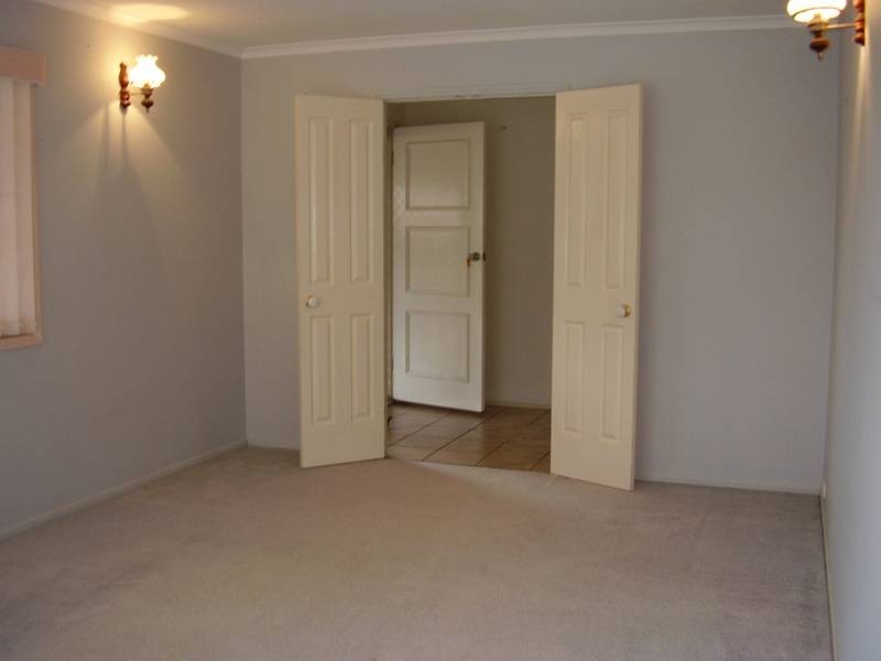 34 Chamberry Road, Petrie QLD 4502