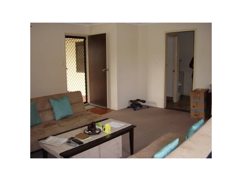 Roseville Street, Petrie QLD 4502