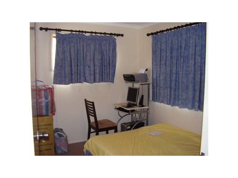 Roseville Street, Petrie QLD 4502