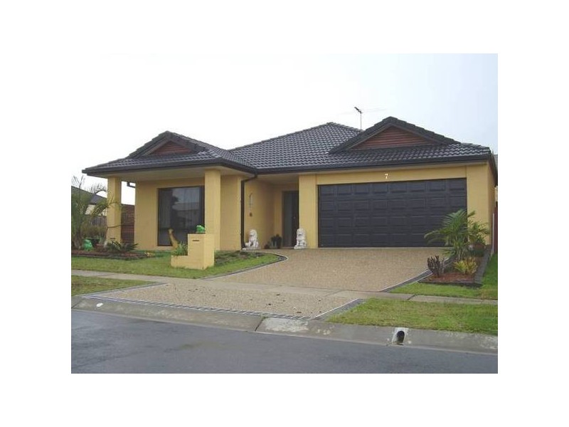 7 Redcedar Street, North Lakes QLD 4509