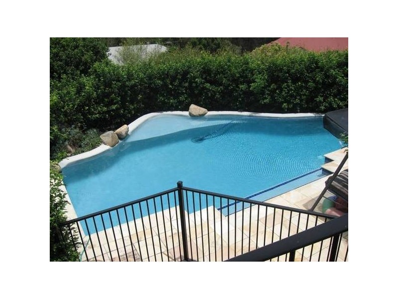 2 Ritchie Court, Petrie QLD 4502