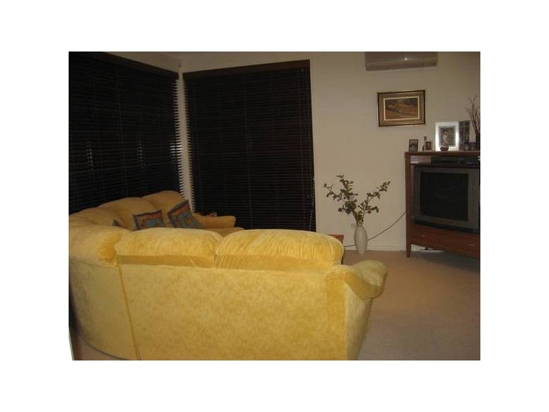 2 Ritchie Court, Petrie QLD 4502