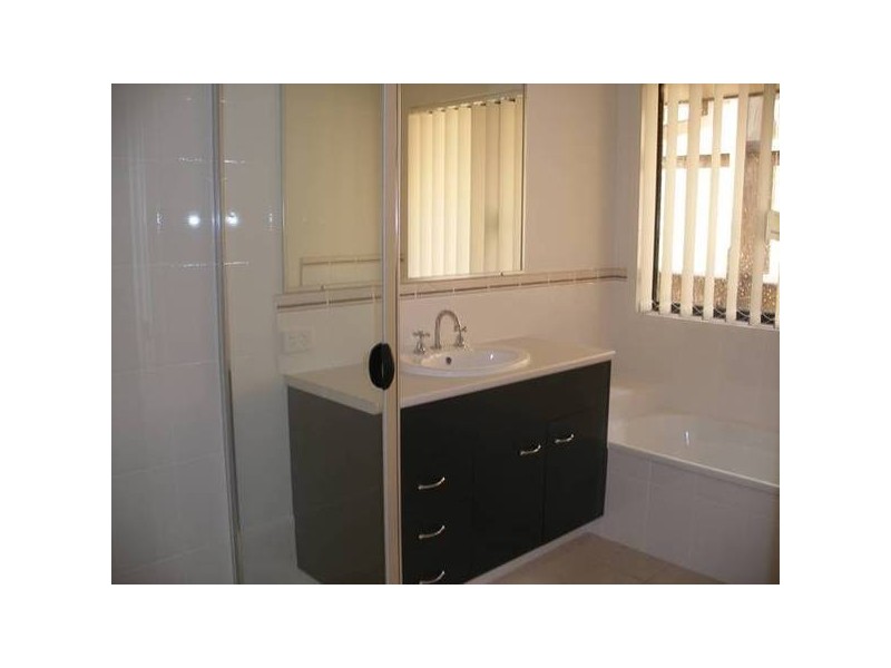 9 Mikaela Ct, Kallangur QLD 4503