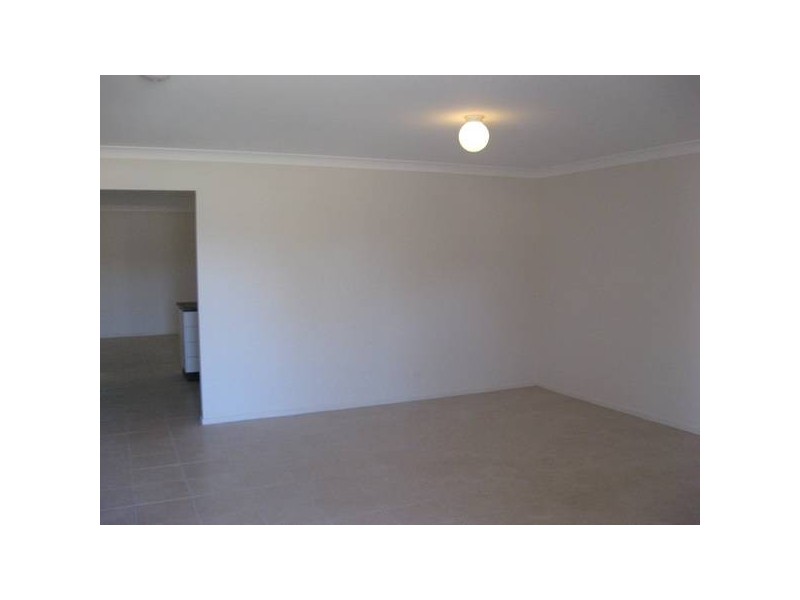 12 Bolte Crescent, Kallangur QLD 4503