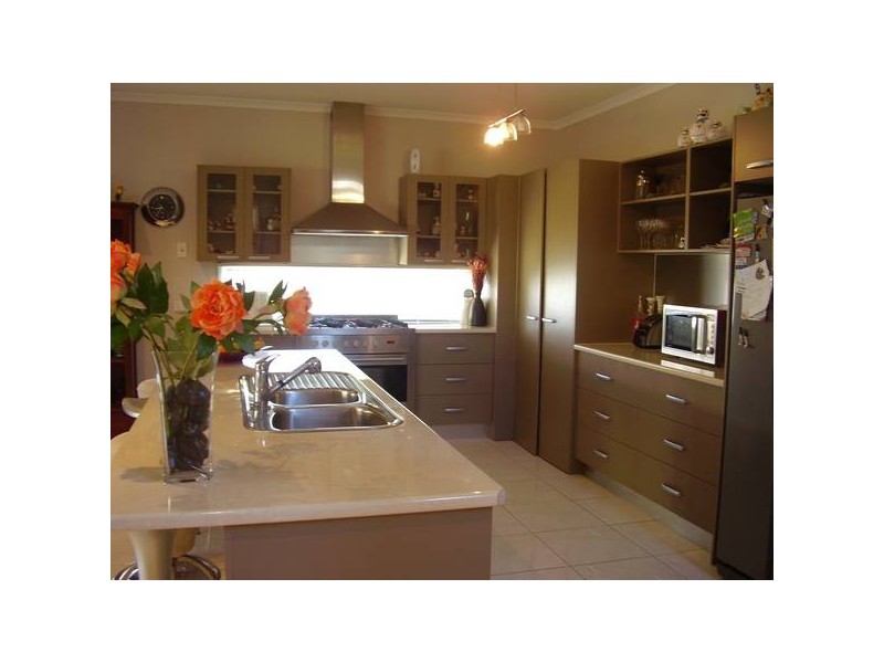 23 Elkington Cct, North Lakes QLD 4509