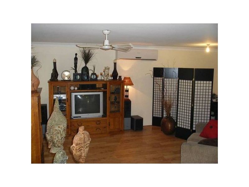 7 Adelaide Street, Kallangur QLD 4503