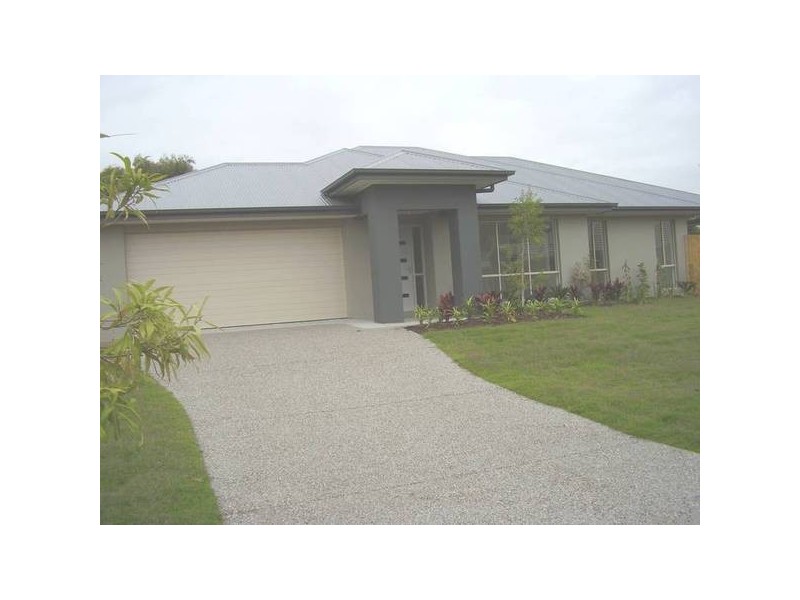 6 Azure Place, Narangba QLD 4504