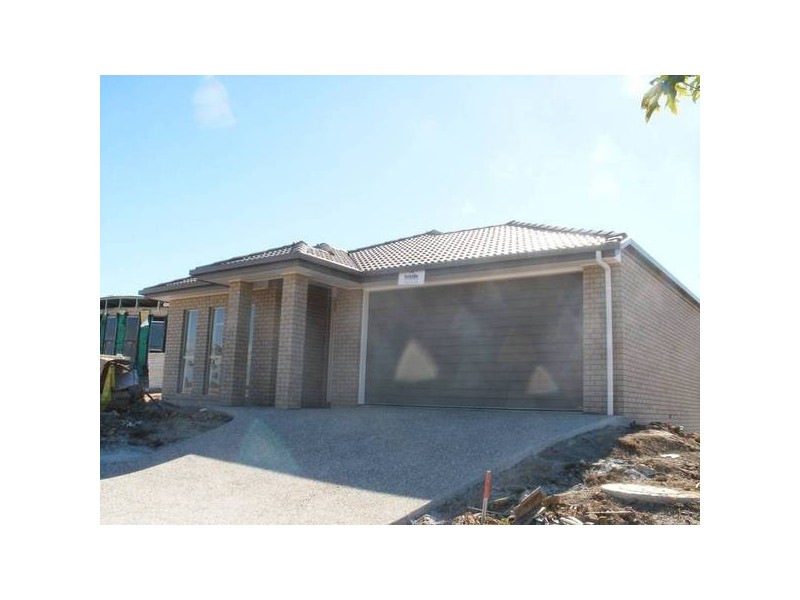 8 Calder Street, North Lakes QLD 4509