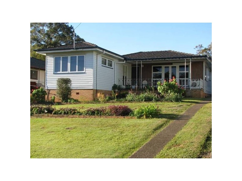 16 Crest St, Kallangur QLD 4503