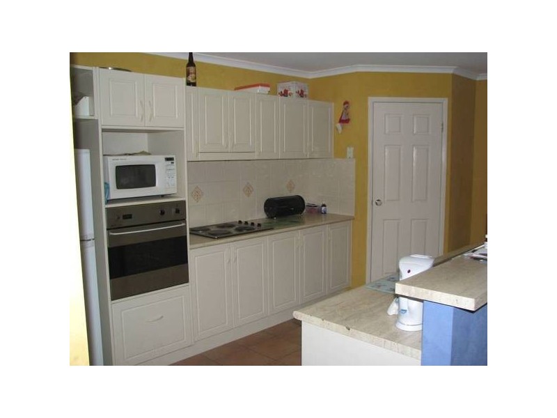 1 Kruger Court, Petrie QLD 4502