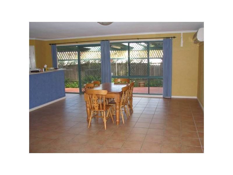 1 Kruger Court, Petrie QLD 4502