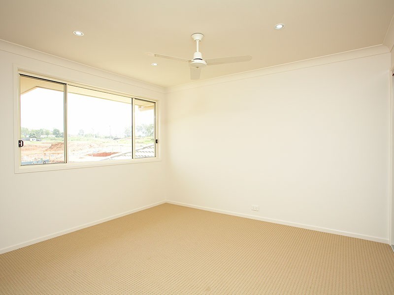 8 Expidition Drive, Kallangur QLD 4503