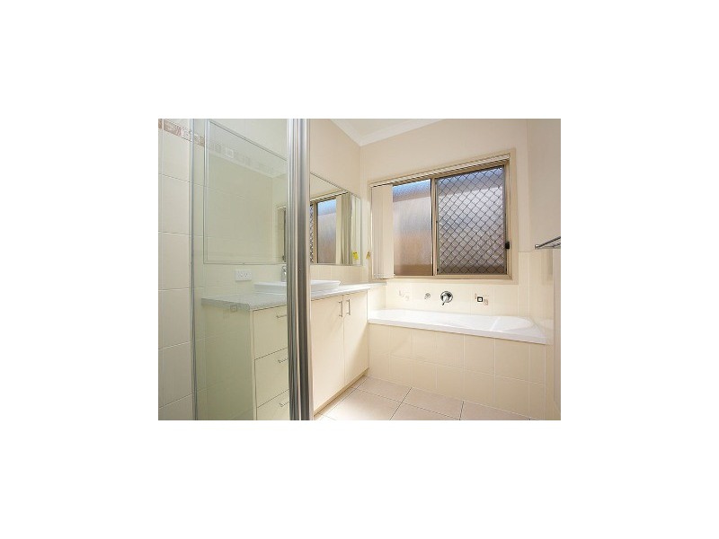 5 Kurrajong Circuit, North Lakes QLD 4509