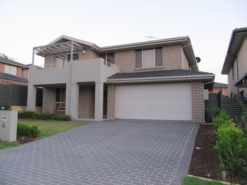 35 Stansmore Avenue, Prestons NSW 2170