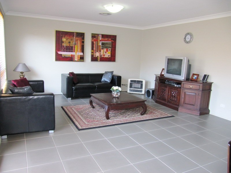 35 Stansmore Avenue, Prestons NSW 2170