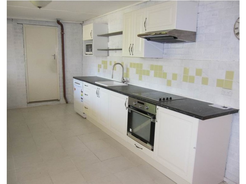 6 St Pauls Crescent, Liverpool NSW 2170