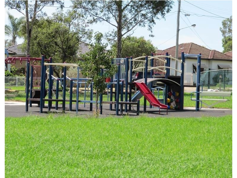 6 St Pauls Crescent, Liverpool NSW 2170