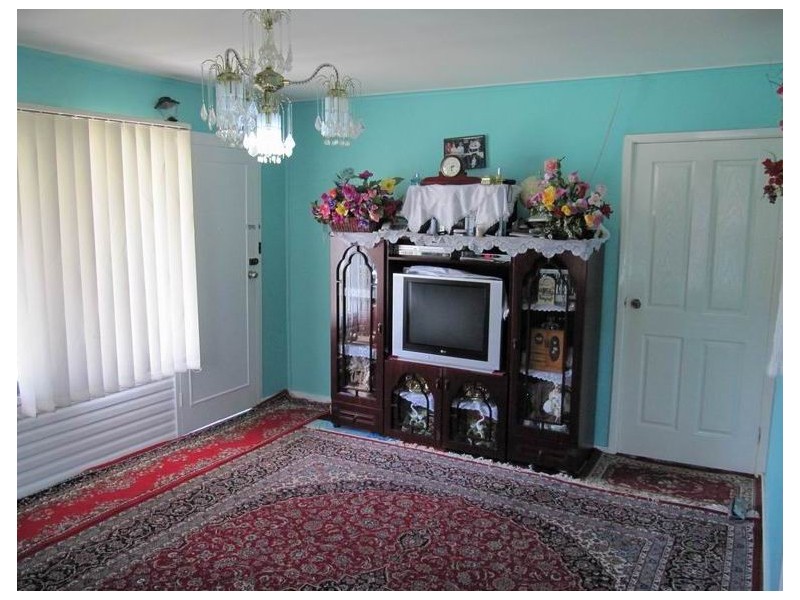 9 St Johns Rd, Busby NSW 2168