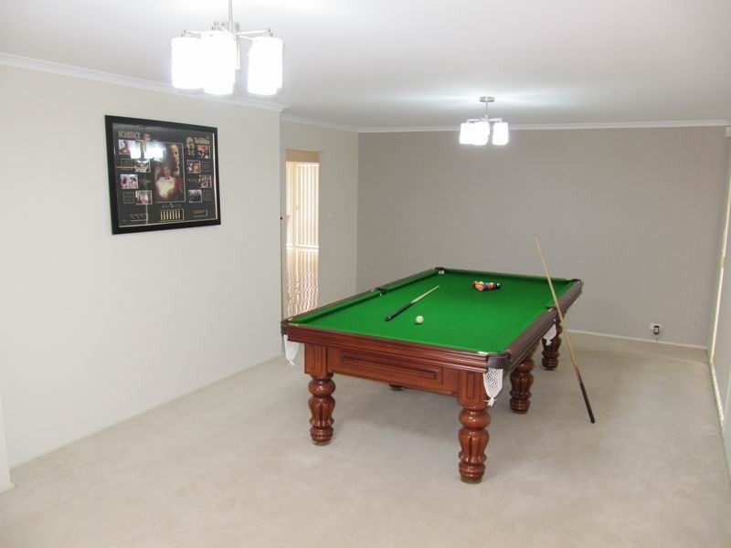 West Hoxton NSW 2171