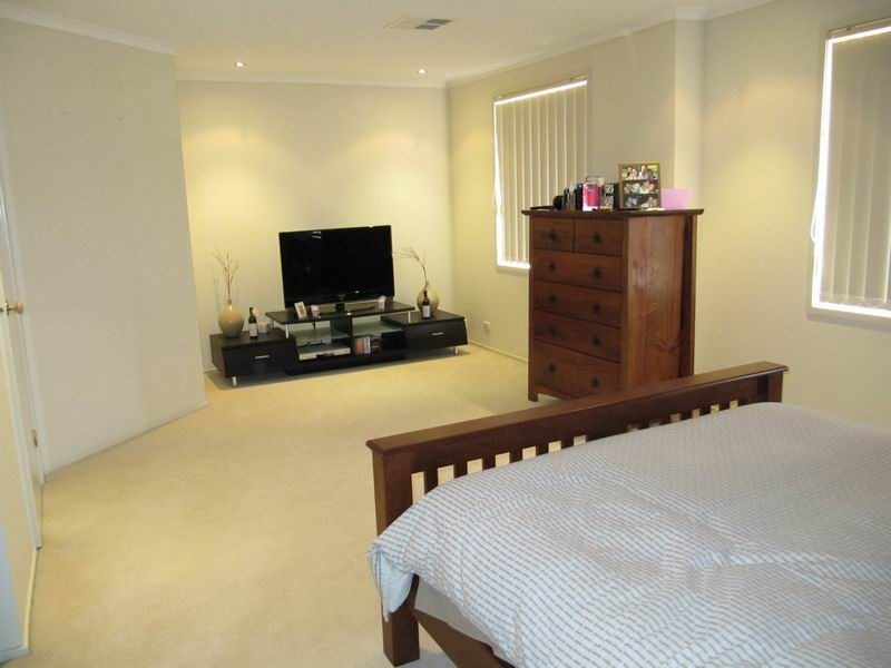 West Hoxton NSW 2171