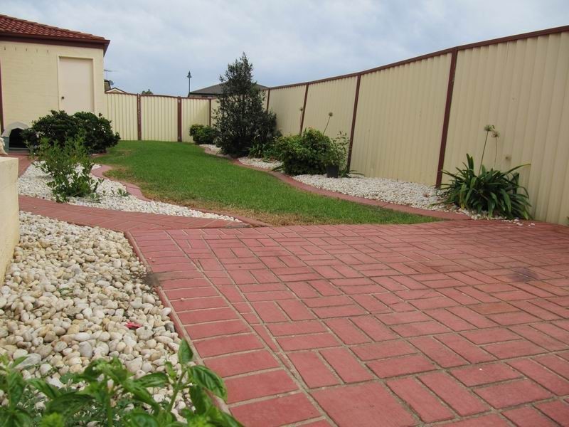 West Hoxton NSW 2171