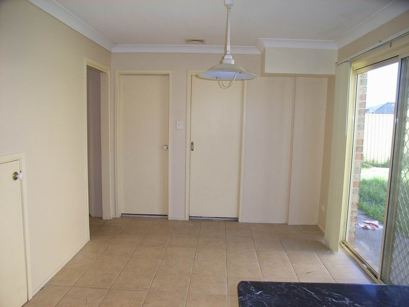 1 Lombardo St, Prestons NSW 2170