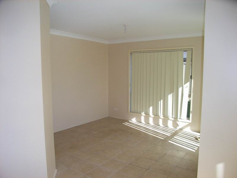1 Lombardo St, Prestons NSW 2170