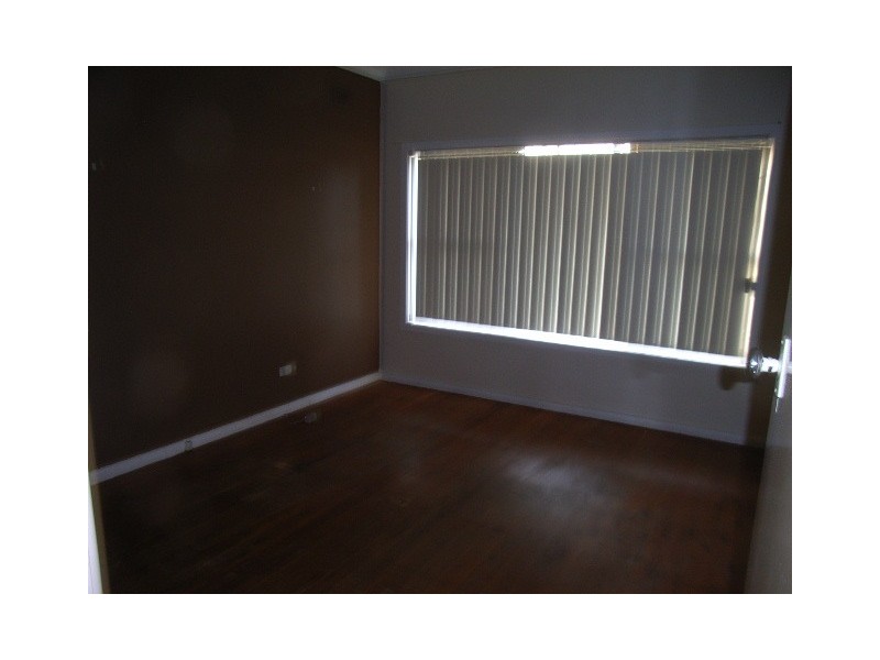 8 Vincent Ave, Liverpool NSW 2170